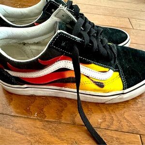 Classics vans lace up flames 90s